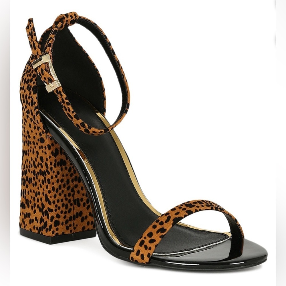 NEW- Qupid Carissa-01X Chunky Block Heels Camel/Black Leopard Suede PU SIZE: 8